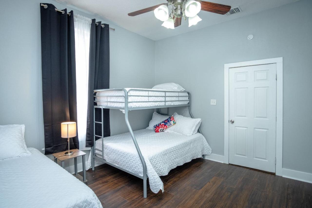 Ferienwohnung Remodeled Historic 2Br 1Ba House Near Downtown San Antonio Exterior foto