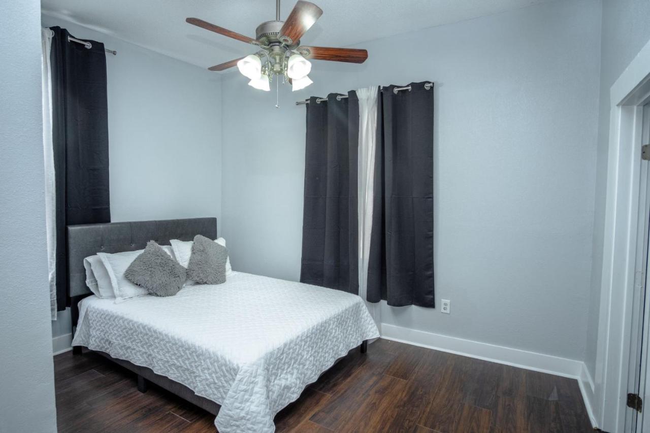 Ferienwohnung Remodeled Historic 2Br 1Ba House Near Downtown San Antonio Exterior foto