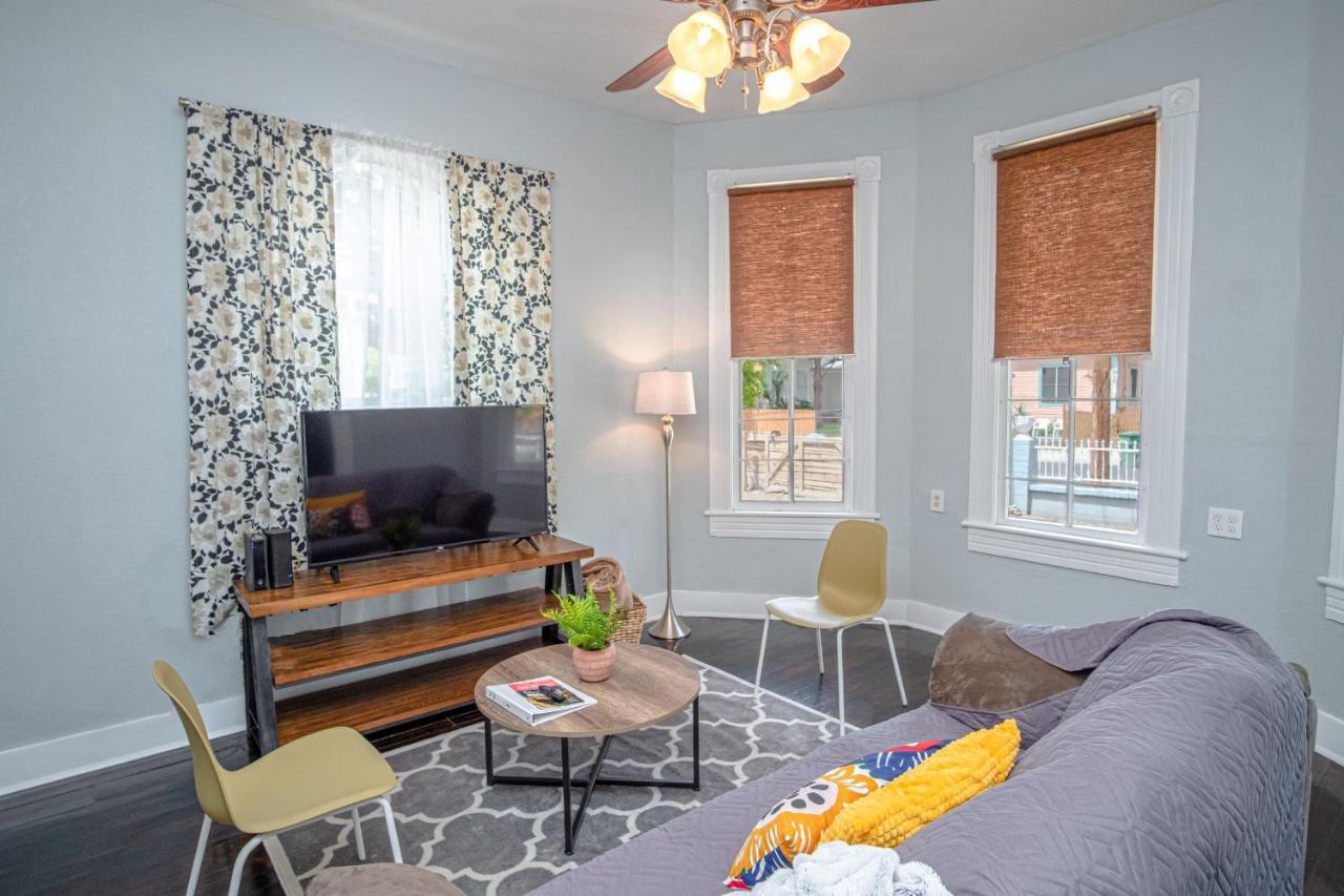 Ferienwohnung Remodeled Historic 2Br 1Ba House Near Downtown San Antonio Exterior foto