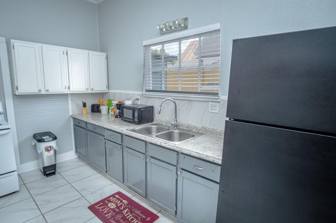 Ferienwohnung Remodeled Historic 2Br 1Ba House Near Downtown San Antonio Exterior foto
